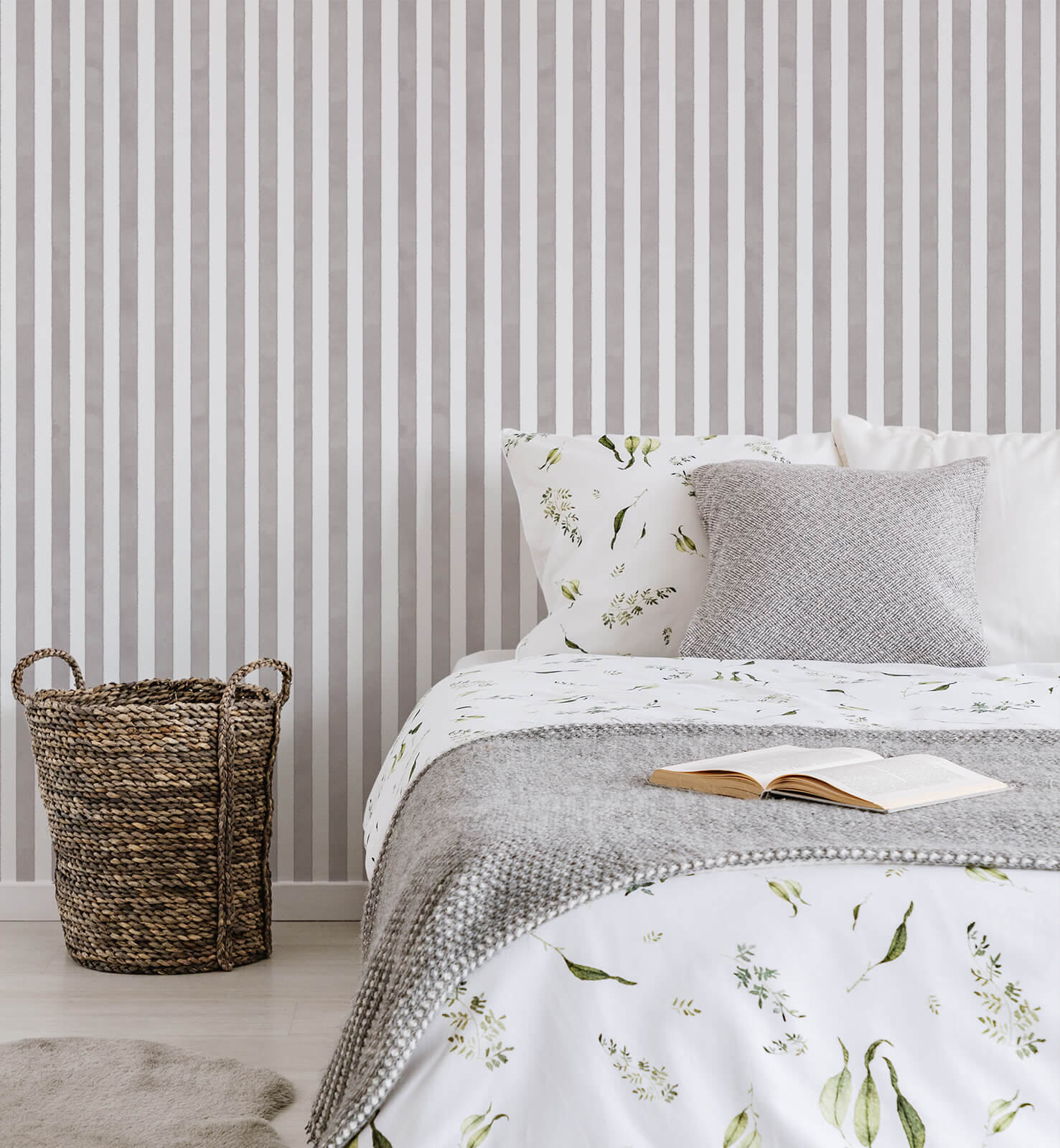 Striped Vertical Abstract Line Wallpaper